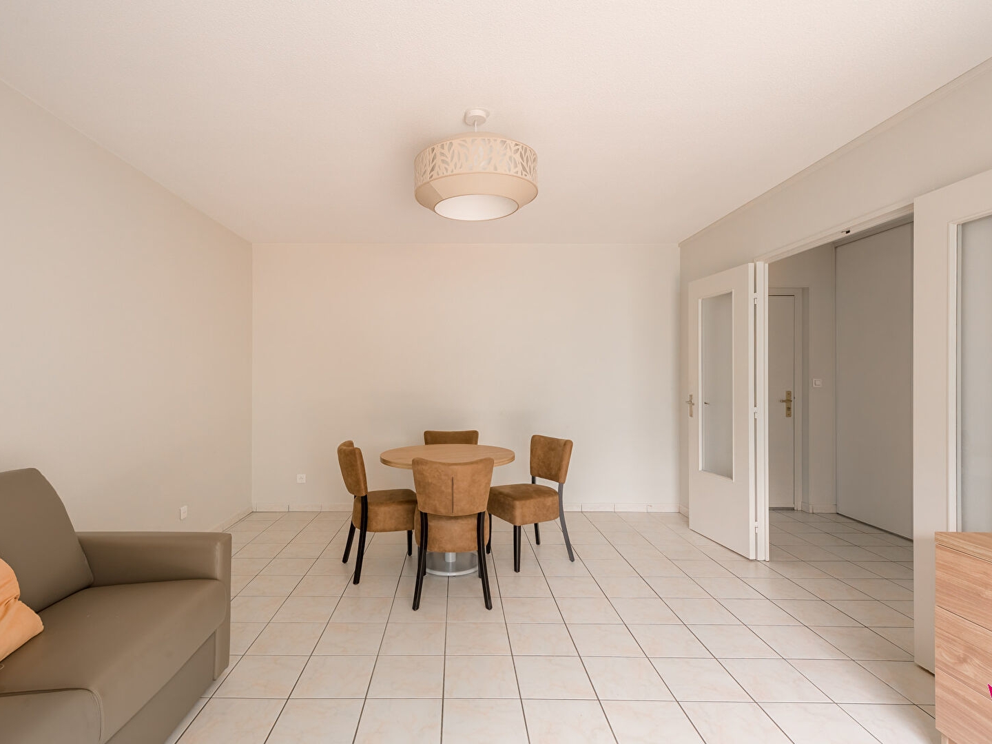 Appartement à vendre - 2 pièces - 50m2 - Saint-Priest (69800)