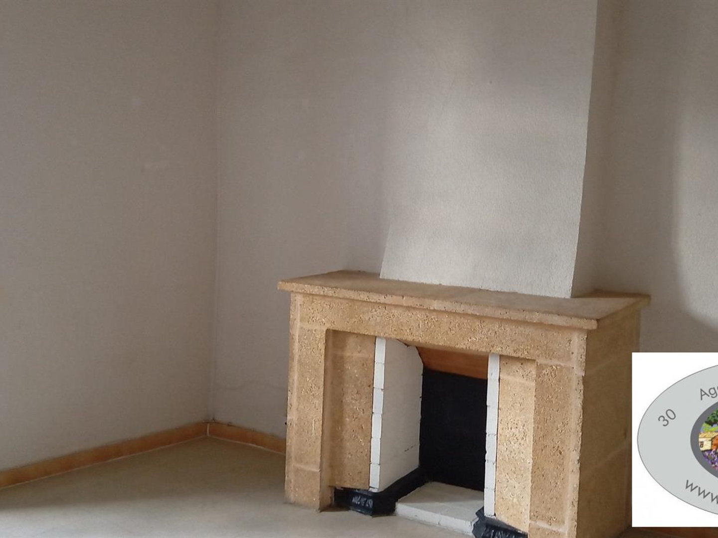 Immeuble à vendre - 300m2 - Pont-Saint-Esprit (30130)