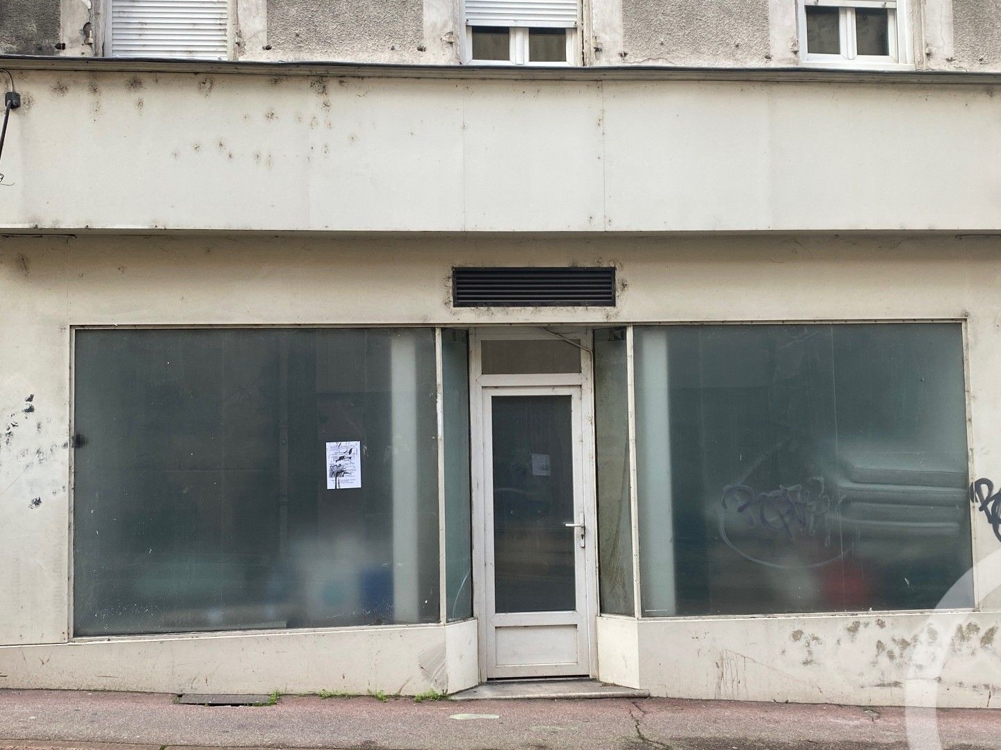 Local 2 pièces 37 m²