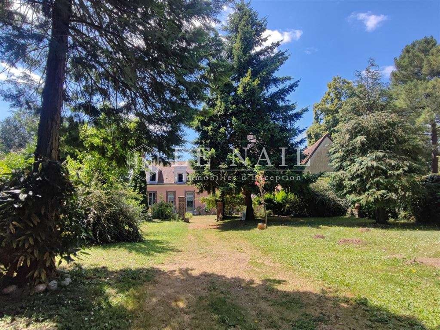 Maison à vendre - 7 pièces - 220m2 - Bonneval (28800)