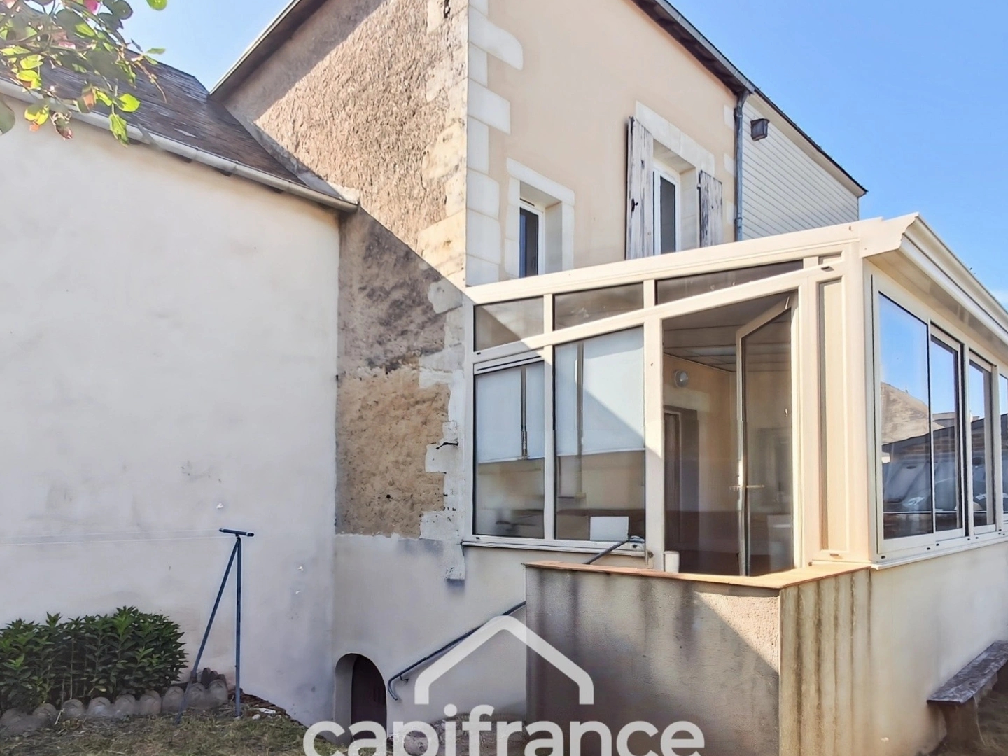 Bureaux à vendre - 4 pièces - 88m2 - Courdemanche (72150)