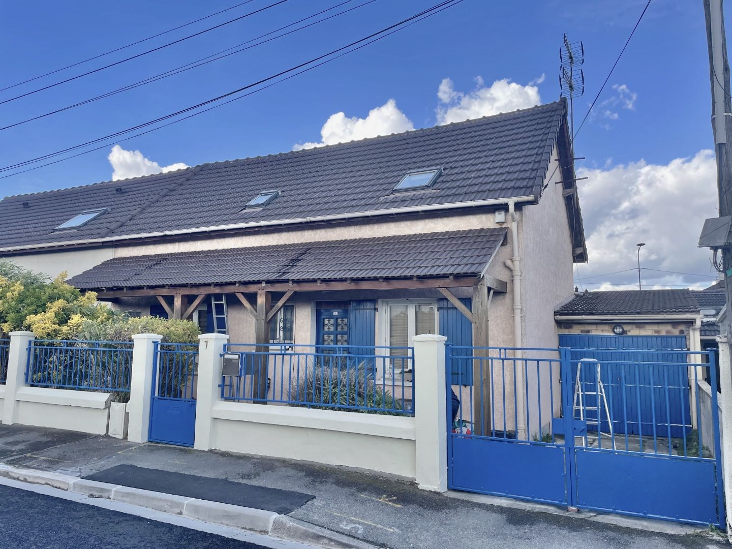 MAISON FAMILIALE 5 PIECES - 118 M² - QUARTIER LA MARE
