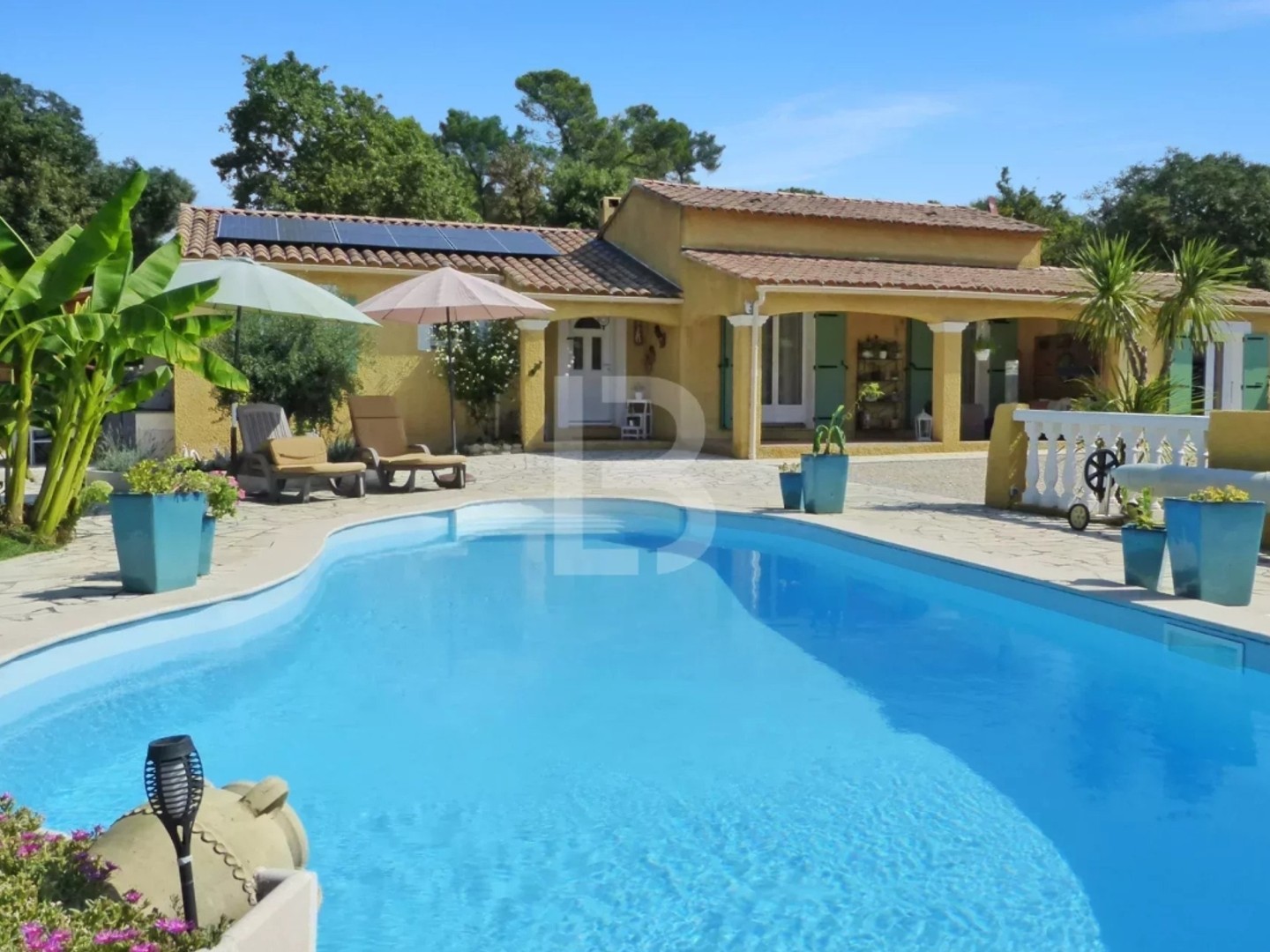 Ravissante maison de 142 m² à vendre à ROCBARON