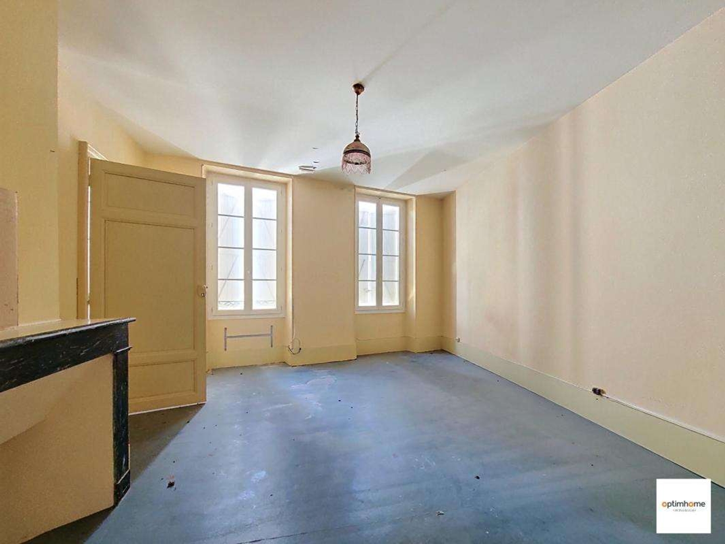 Immeuble local + log 452m² à vendre à Mezin (47)