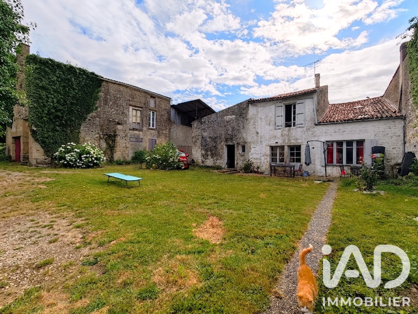 Maison 8 pièces 250 m²