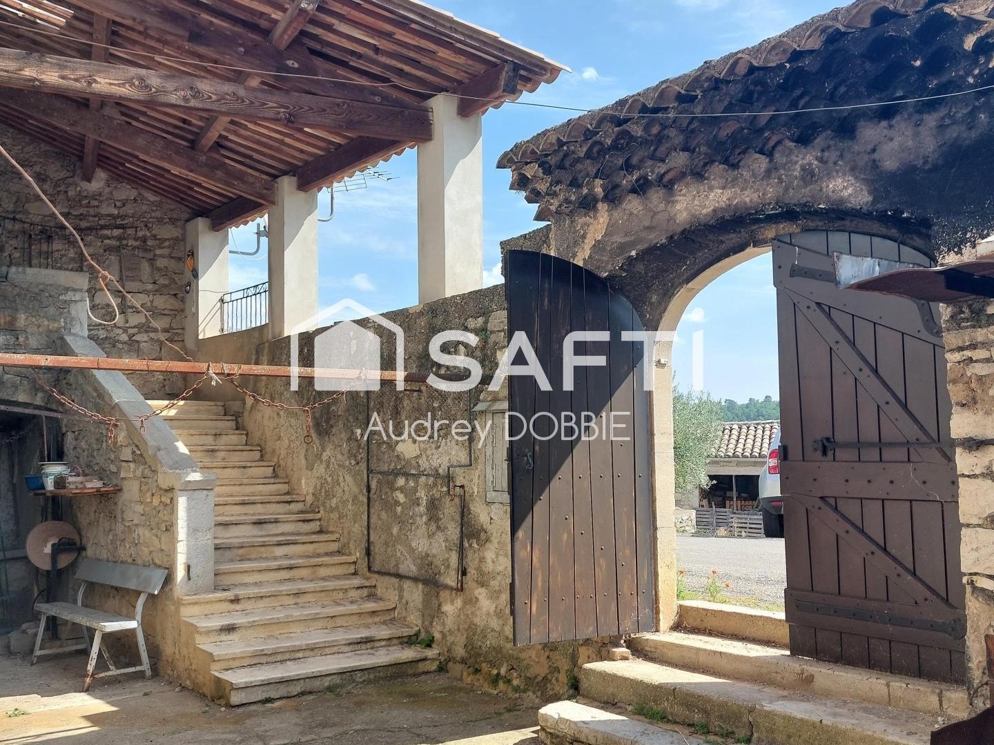 Maison à vendre - 8 pièces - 123m2 - Courry (30500)