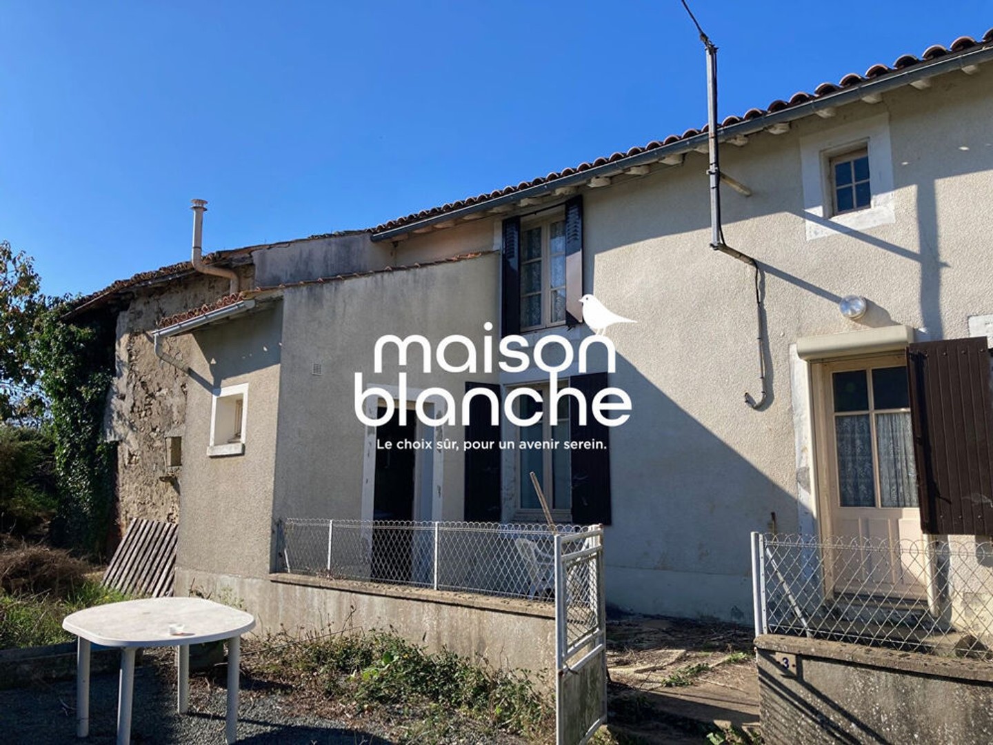 Maison de bourg à rénover 3 pièce(s) 108 m2