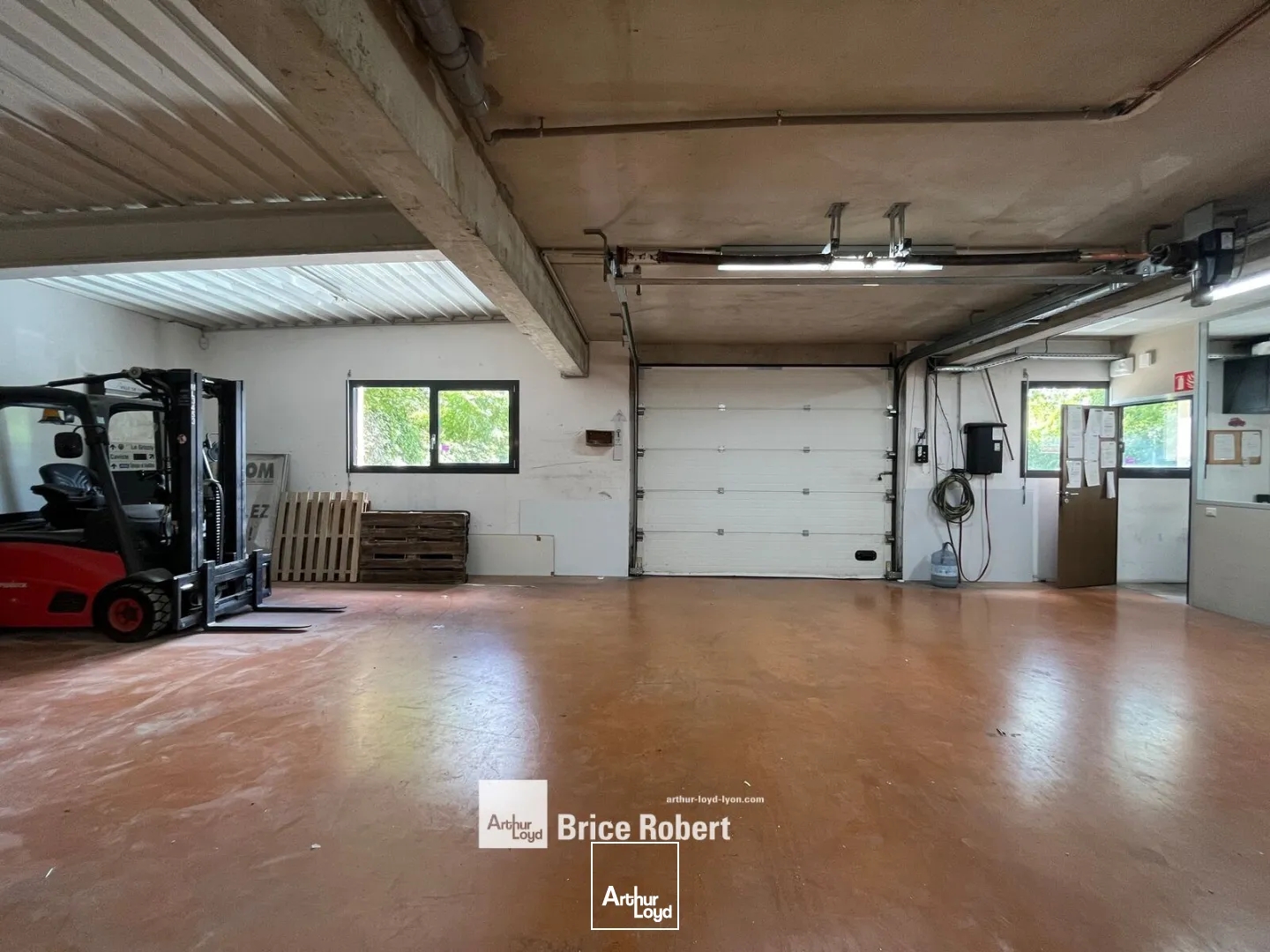 Bureaux à vendre - 450m2 - Champagne-Au-Mont... (69410)