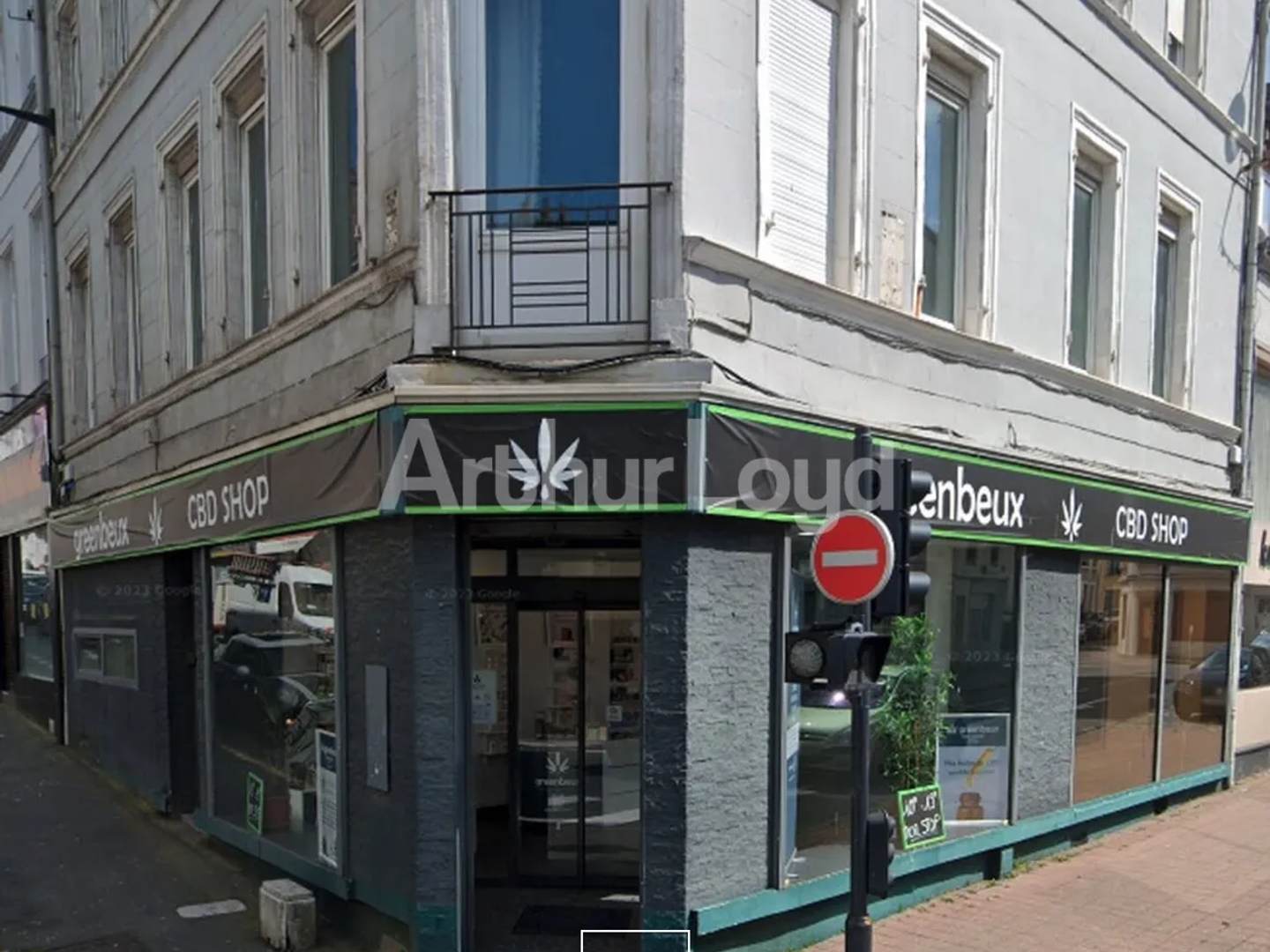 Vente local commercial loué Boulogne-sur-Mer centre-ville angle de rue visibilité