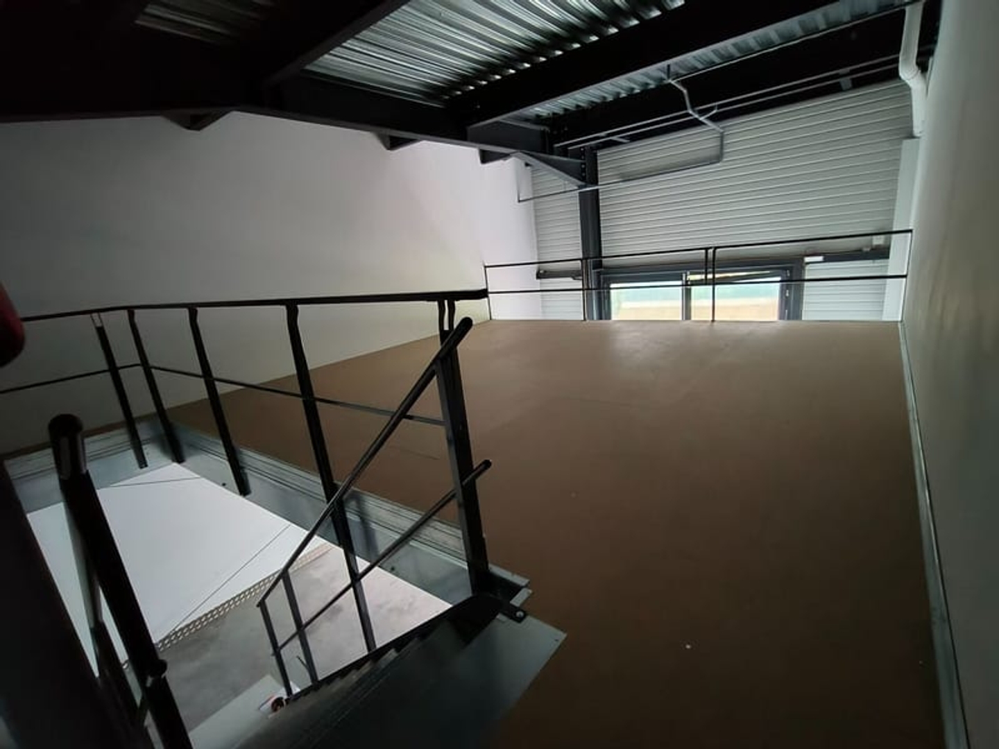 Magasin à vendre - 1 pièce - 91m2 - Saint-Cyr-Sur-Loire (37540)
