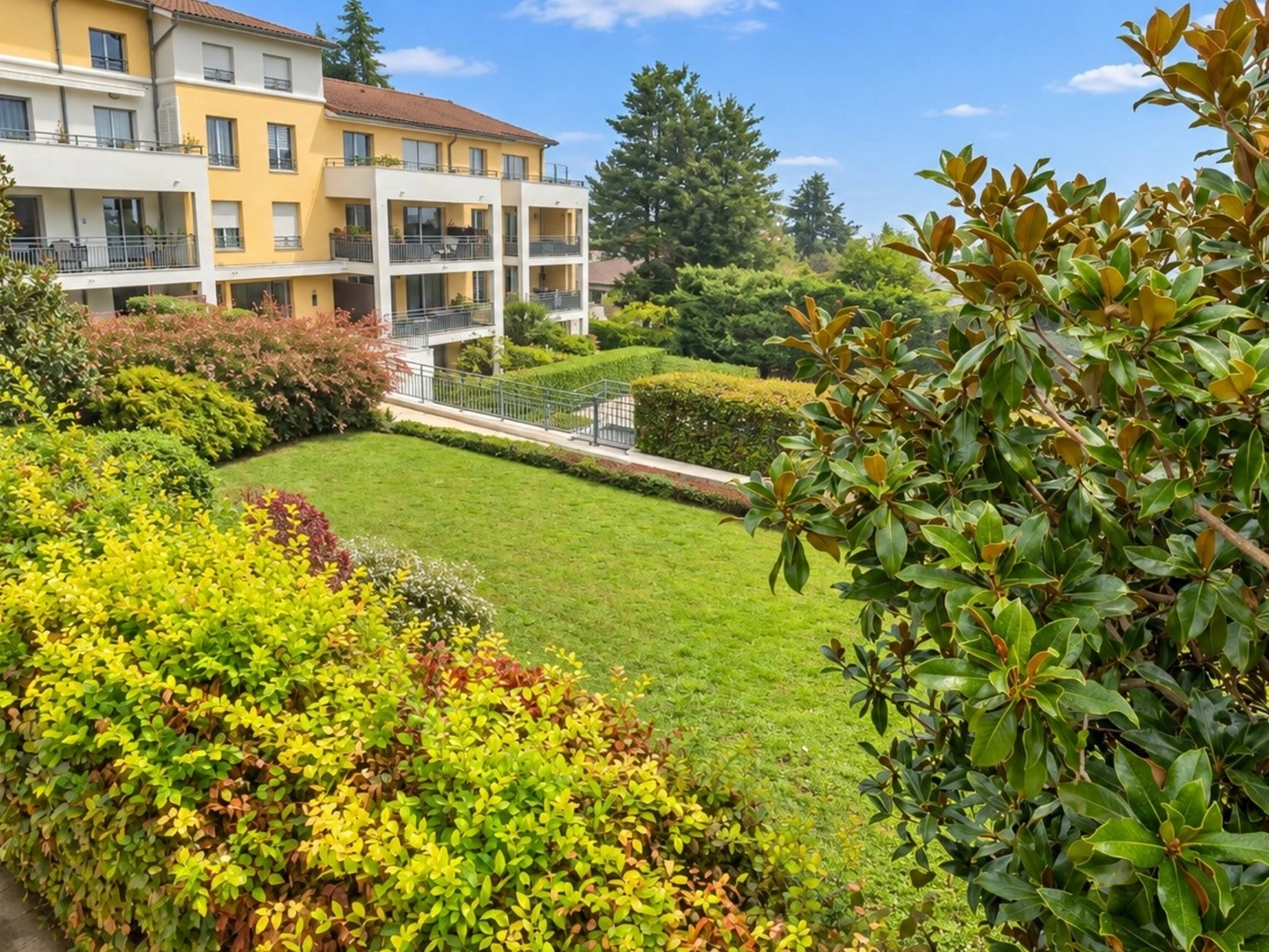 Appartement à vendre - 4 pièces - 97m2 - Dardilly (69570)