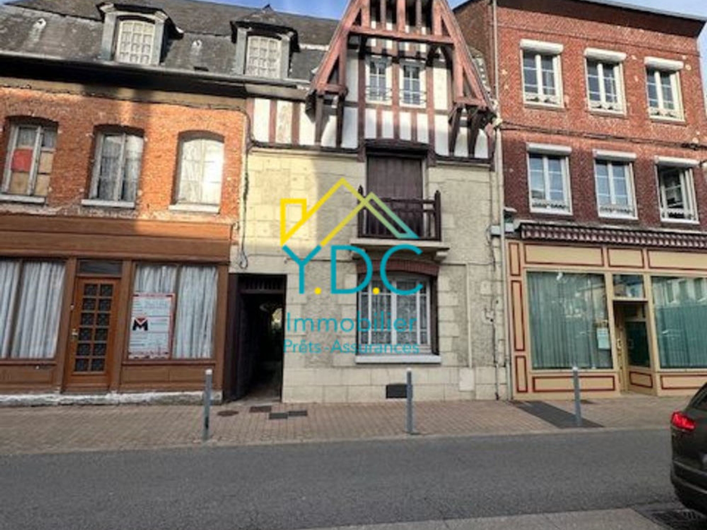 Maison ancienne de 135 m² à rénover avec 3 chambres à Pavill