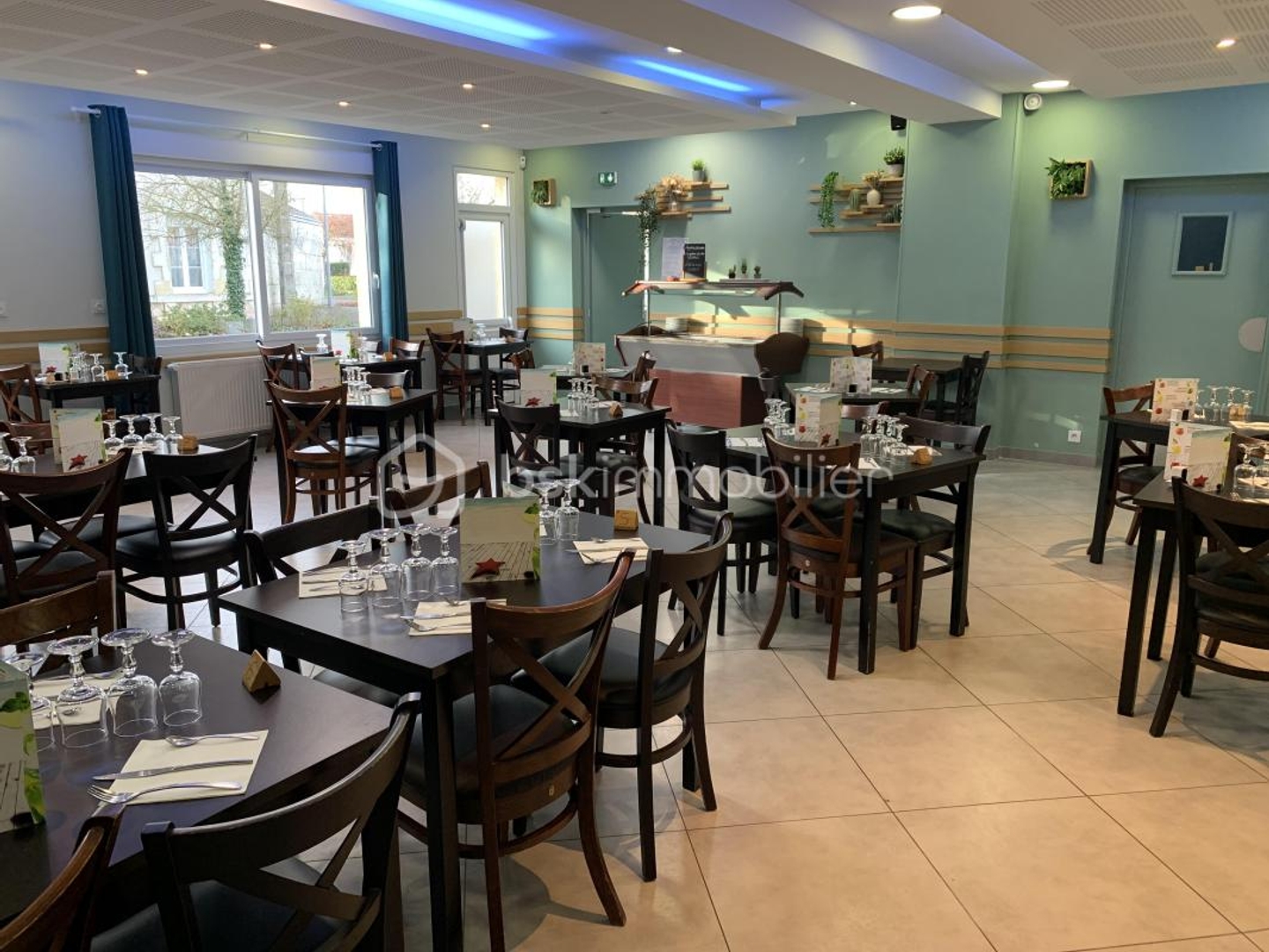 Vends Charmants Restaurant/Bar