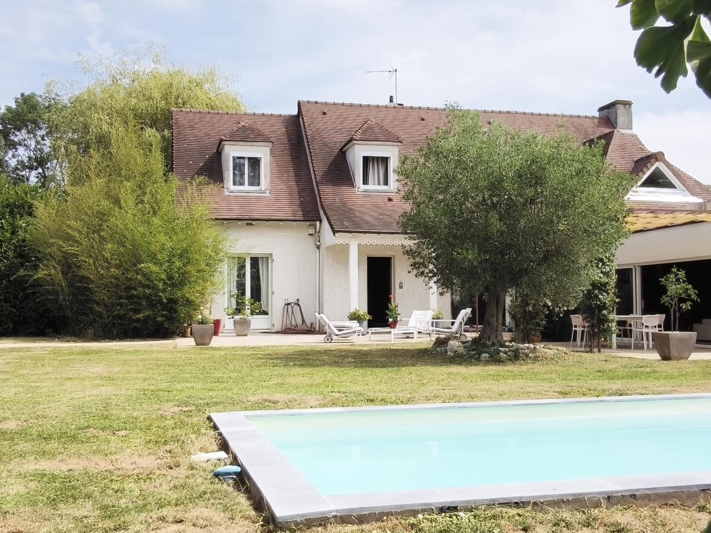 Maison contemporaine 8 pièces 290 m²
