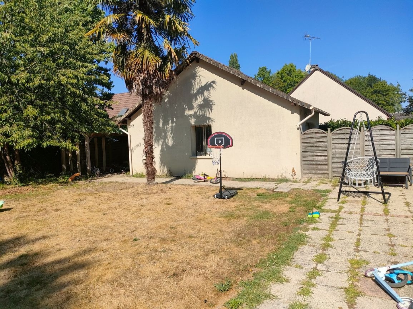 Maison à vendre - 8 pièces - 160m2 - Cloyes-Les-Trois-... (28220)