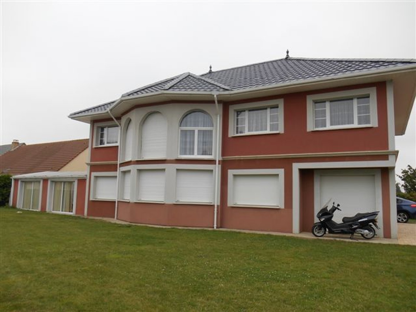 Maison 9 pièces 260 m²