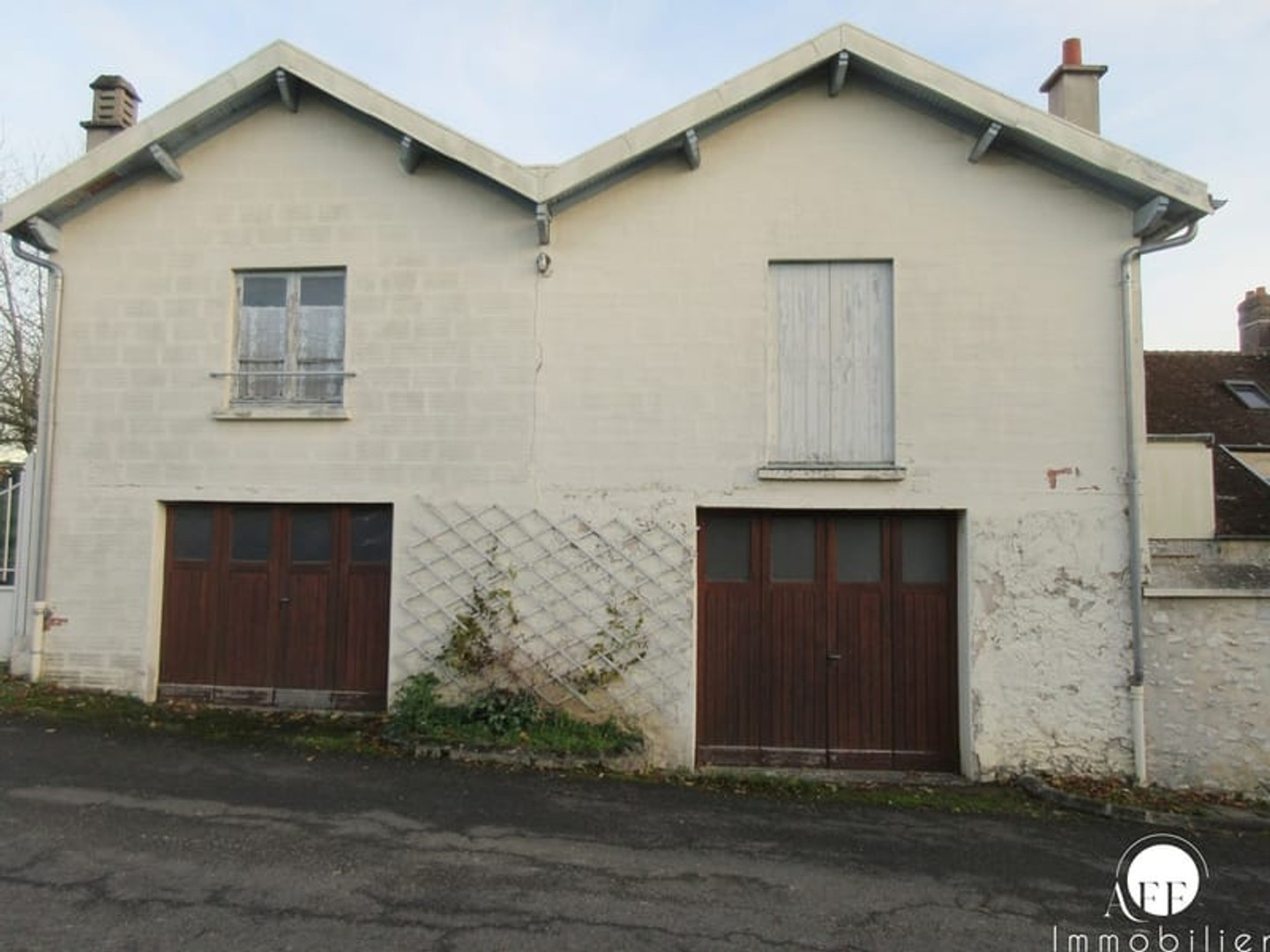 Jouy-sur-Morin - Ancien atelier à réhabiliter