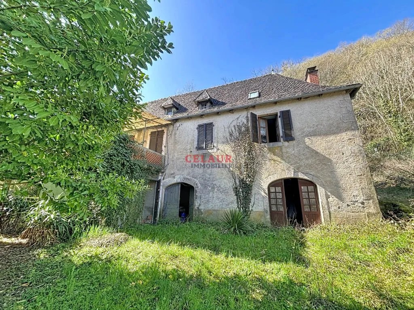Corps De Ferme Sur 9 Ha Vallee Dordogne