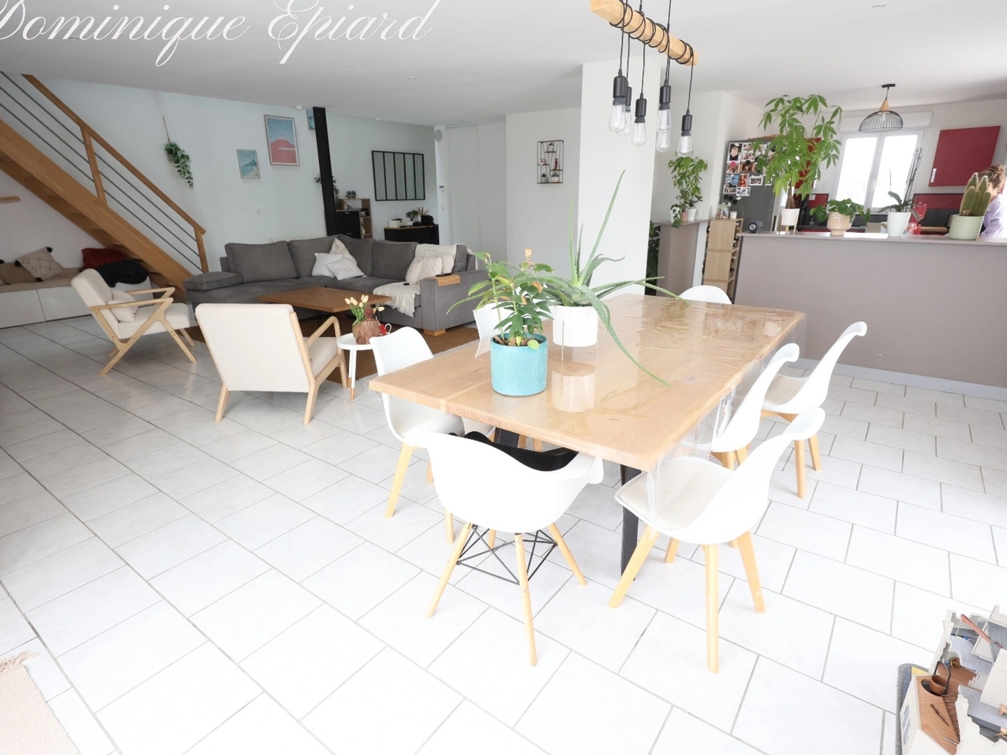 Maison à vendre - 5 pièces - 178m2 - Nouaillé-Maupertuis (86340)