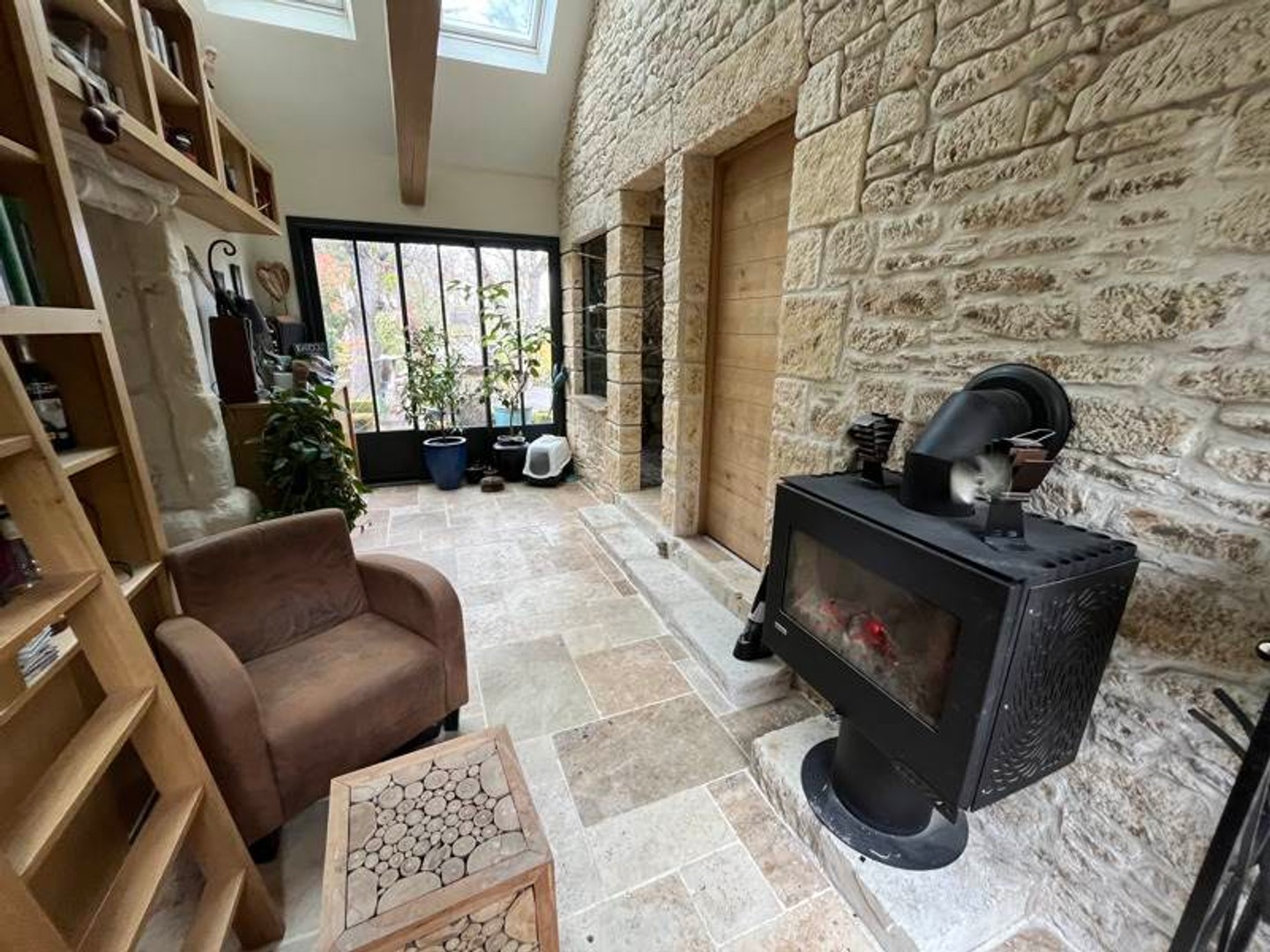 Maison en pierre de 7 pièces principales