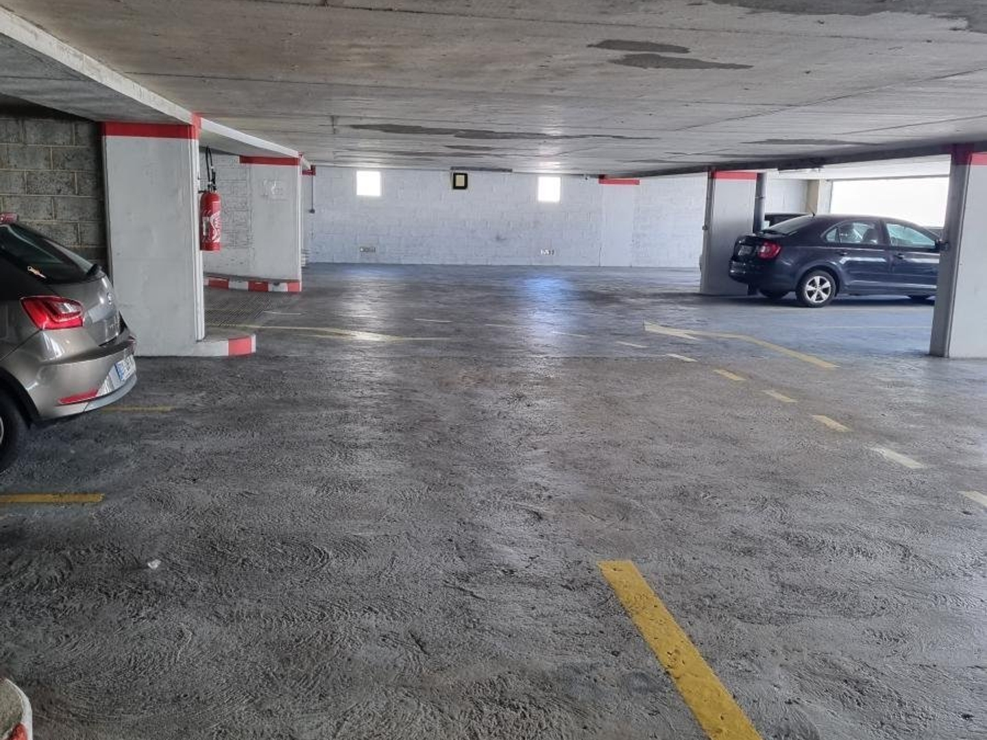 Parking / garage / box à vendre - 12m2 - Cherbourg-En-Cote... (50100)