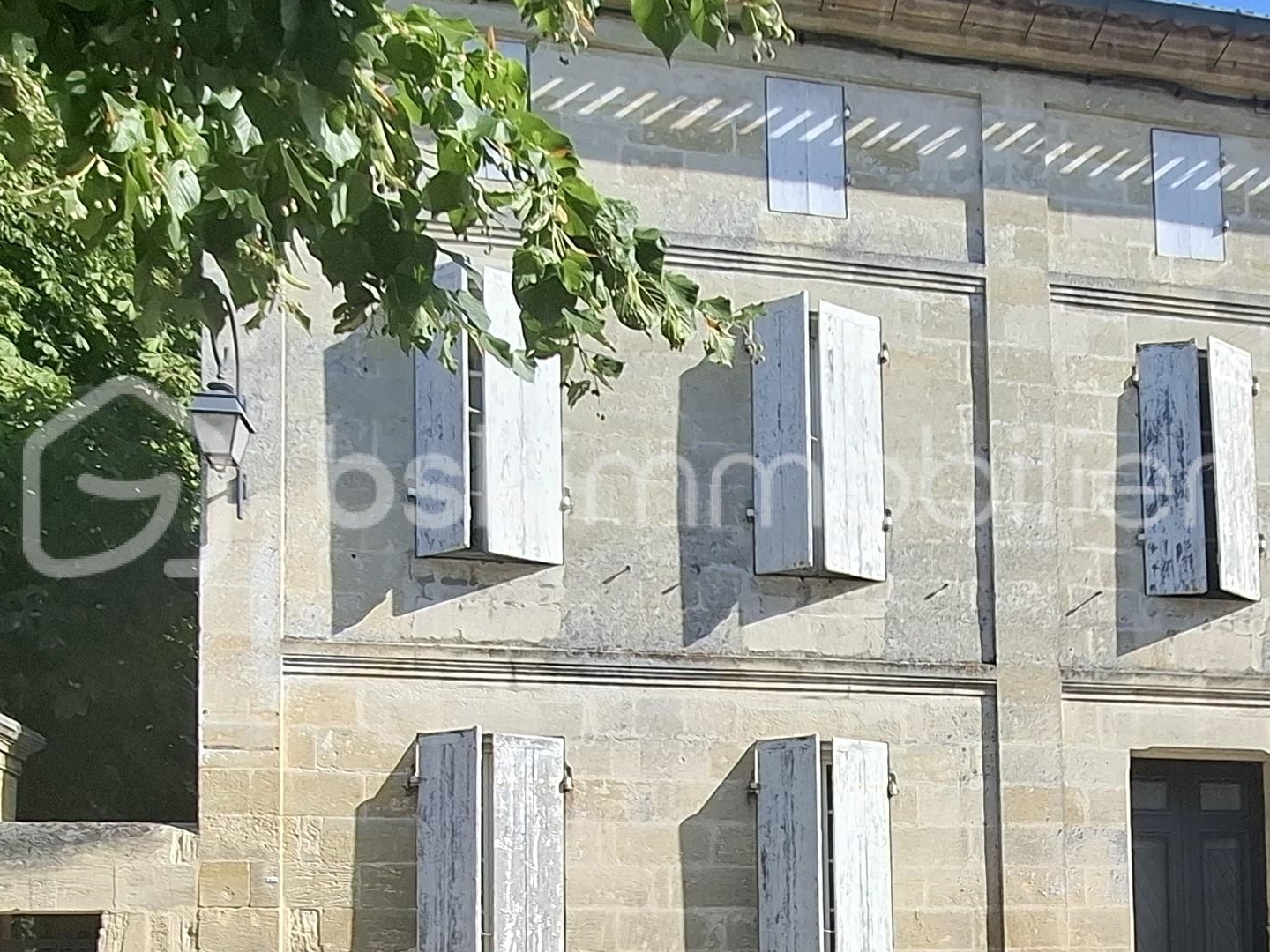 Maison 10 pièces 260 m²