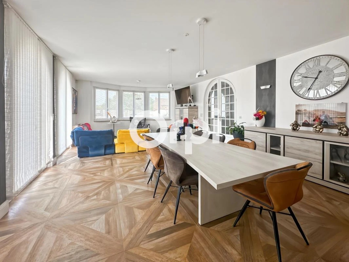 Maison 6 pièces 300 m²