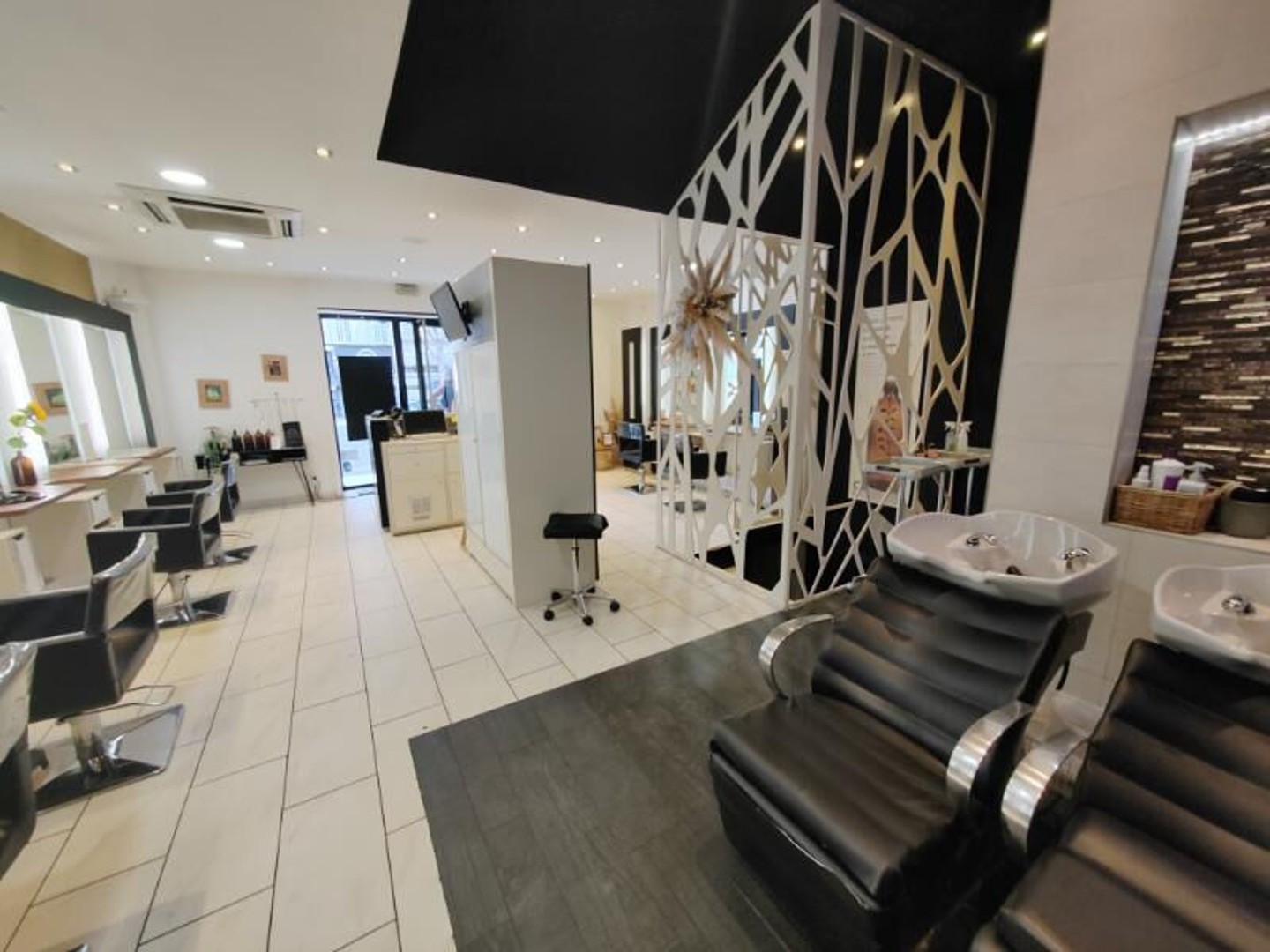 SALON DE COIFFURE CLÉ EN MAIN MARSEILLE BD BAILLE / TIMONE