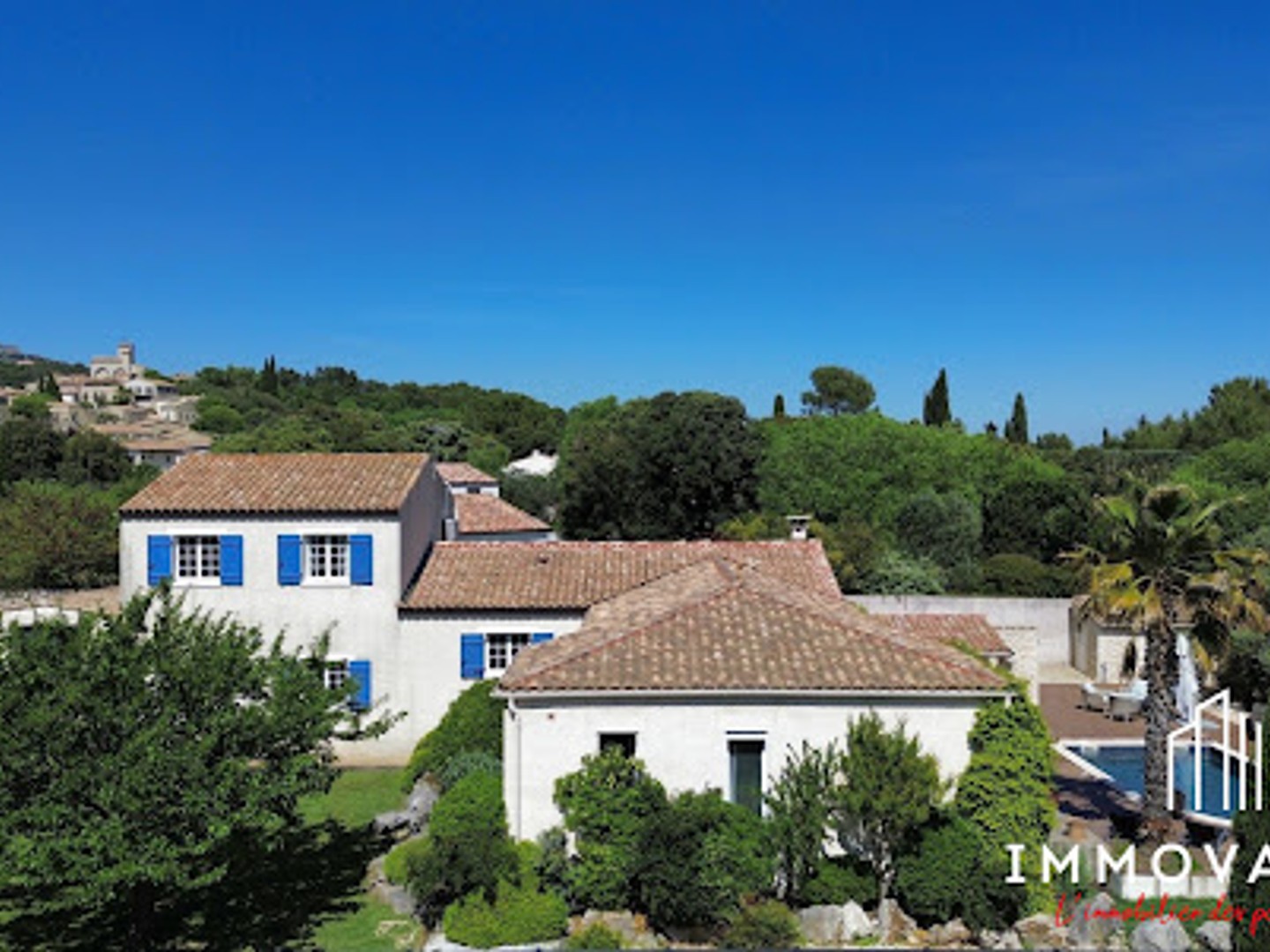 Villa 8 pièces 250 m²