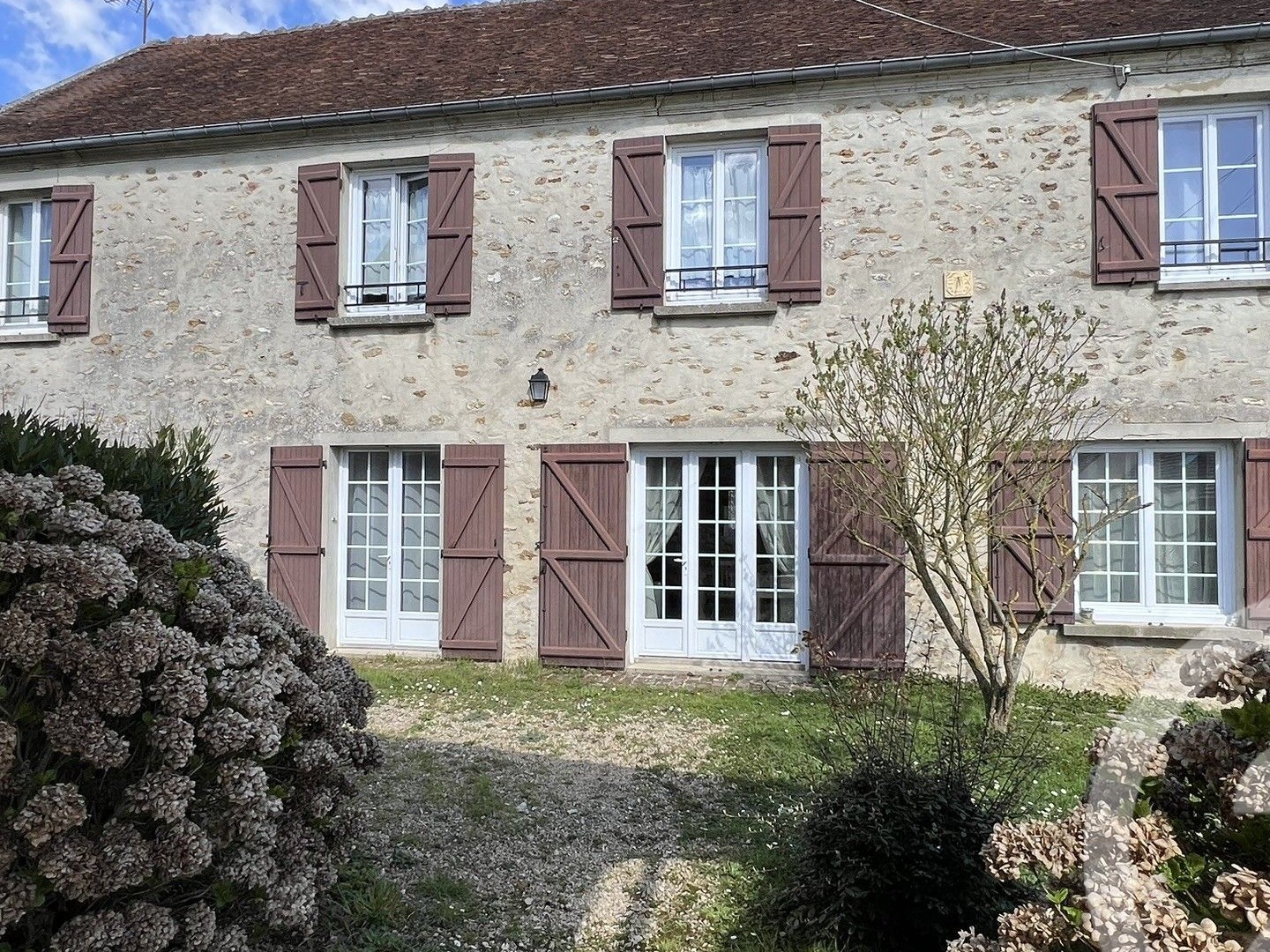 Maison 8 pièces 218 m²