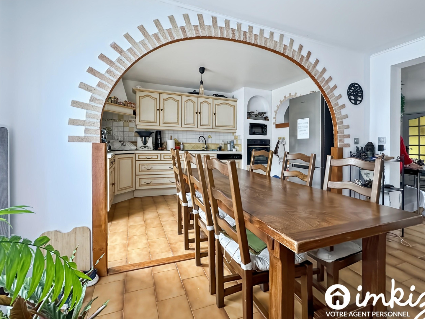 Maison familiale cle en main, DPE C, jardin et box
