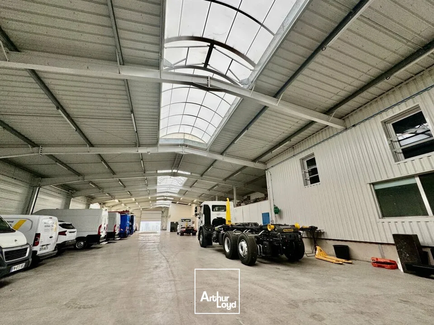 Locaux à vendre - 2566m2 - Sandouville (76430)