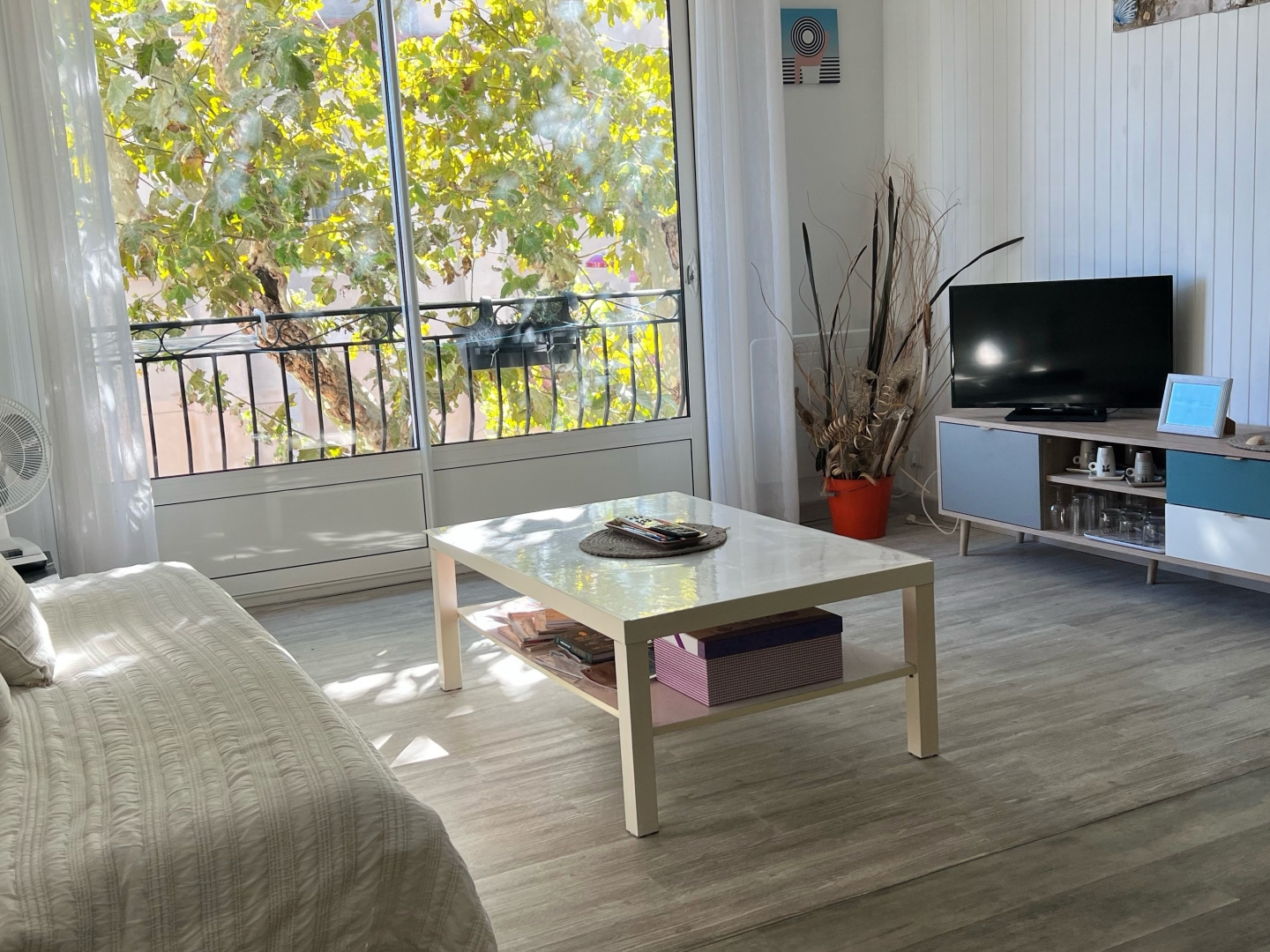 EXCLUSIVITE - PORT LA NOUVELLE - Appartement lumineux T2 de 37m2 rénové au coeur du village - DPE C