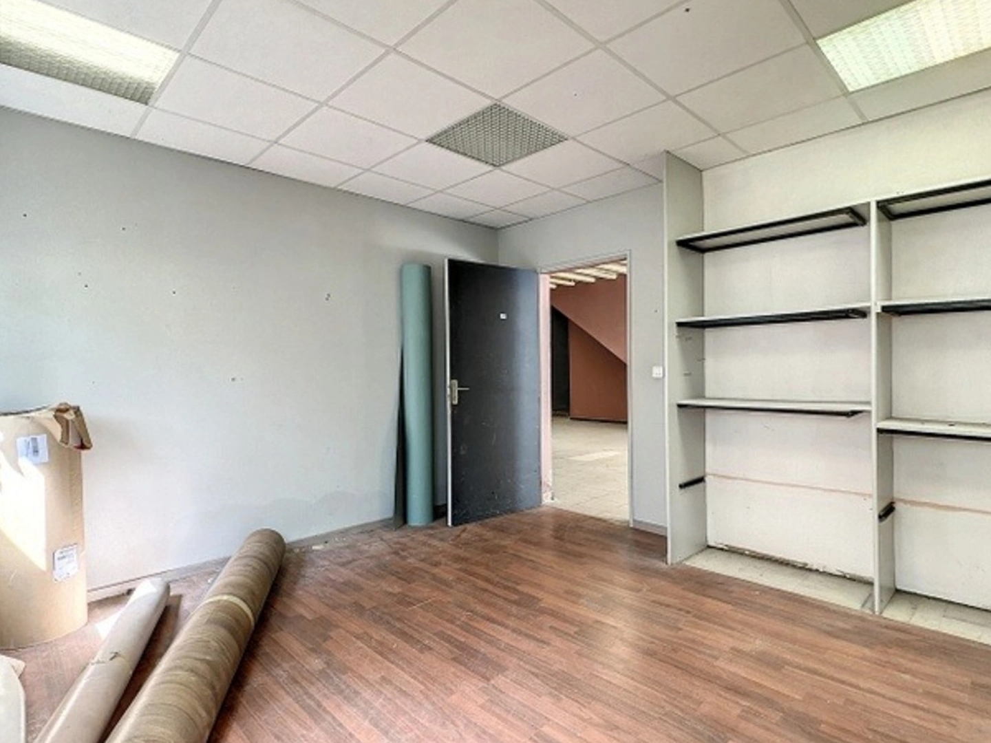 Commerce 8 pièces 82 m²