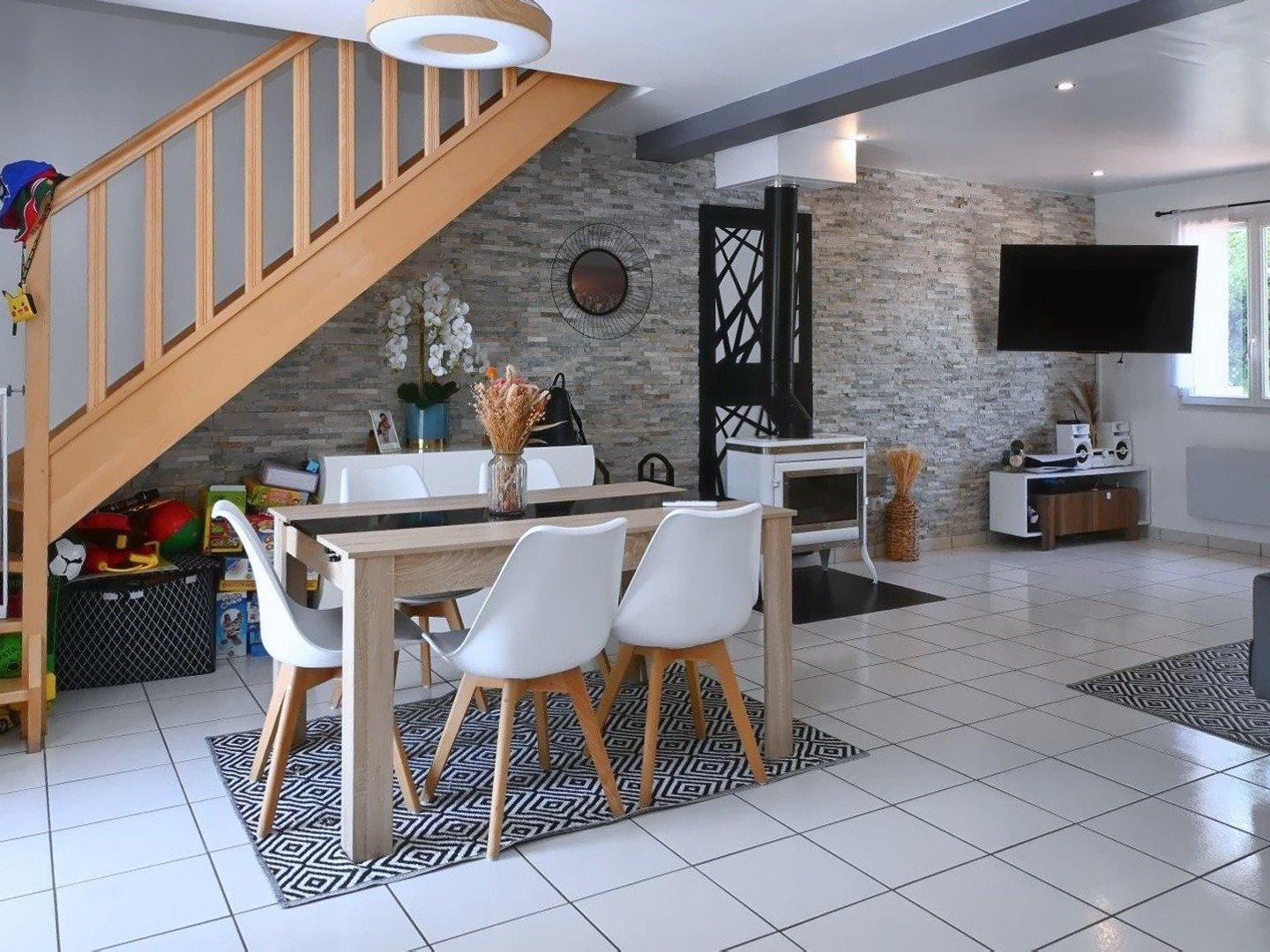 Maison à vendre - 5 pièces - 94m2 - Mantes-La-Ville (78711)