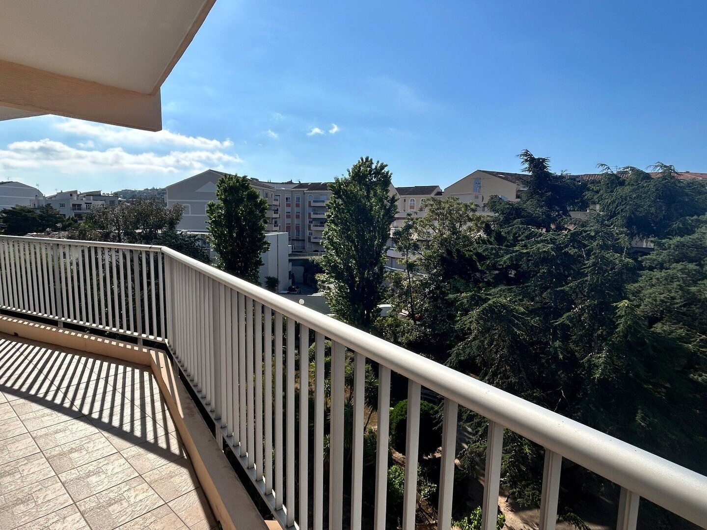 Appartement à vendre - 2 pièces - 49m2 - Saint-Raphaël (83700)