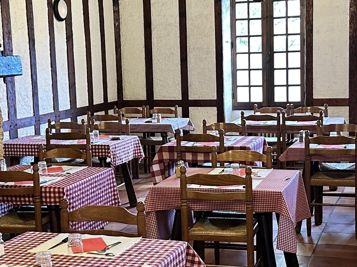 Immeuble à vendre - 500m2 - Mont-De-Marsan (40000)