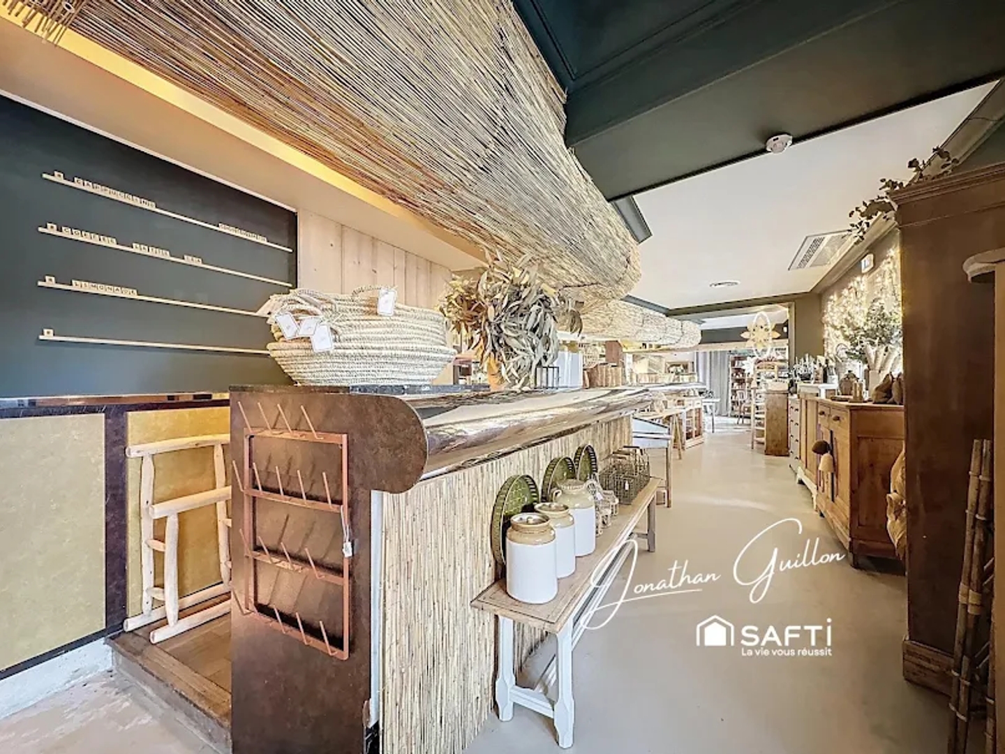 Maison à vendre - 1329m2 - Moissy-Cramayel (77550)