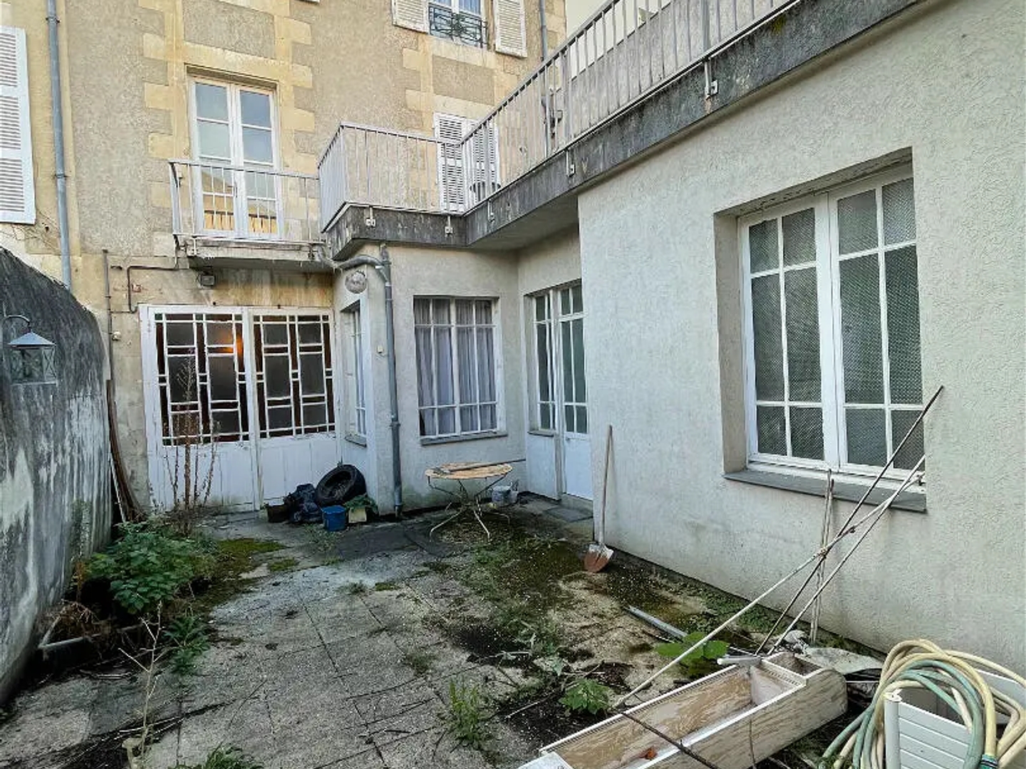 Locaux à vendre - 6 pièces - 251m2 - Poitiers (86000)
