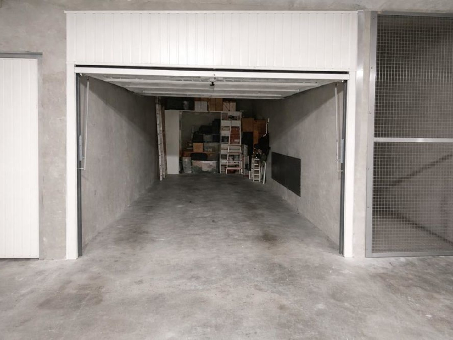Garage/box