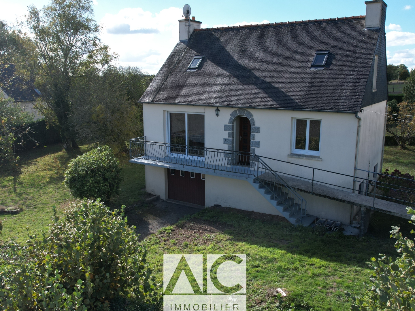 Maison 4 pièces, 90m2, PLOUNÉVEZ-QUINTIN (22110)
