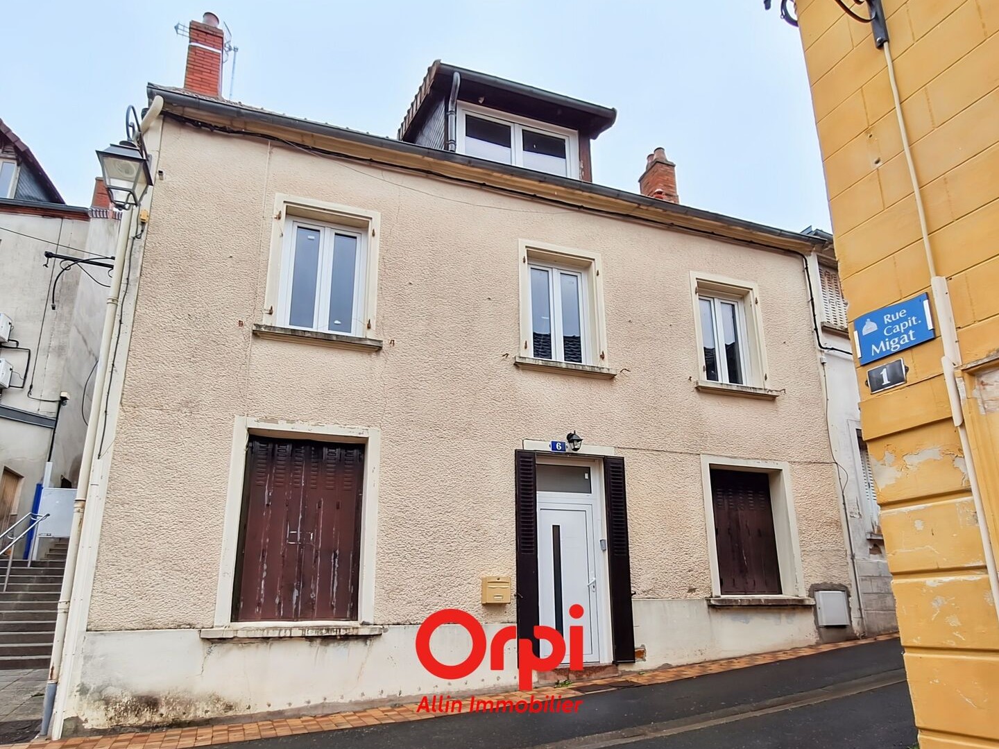 Maison 1 pièce 132 m²