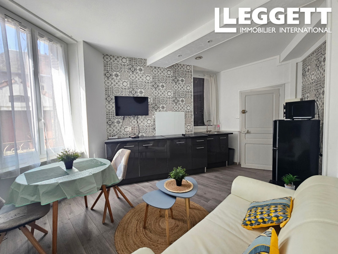 Immeuble de rapport modulable, deux appartements indépendants au coeur de la station thermale à Néris-les-Bains