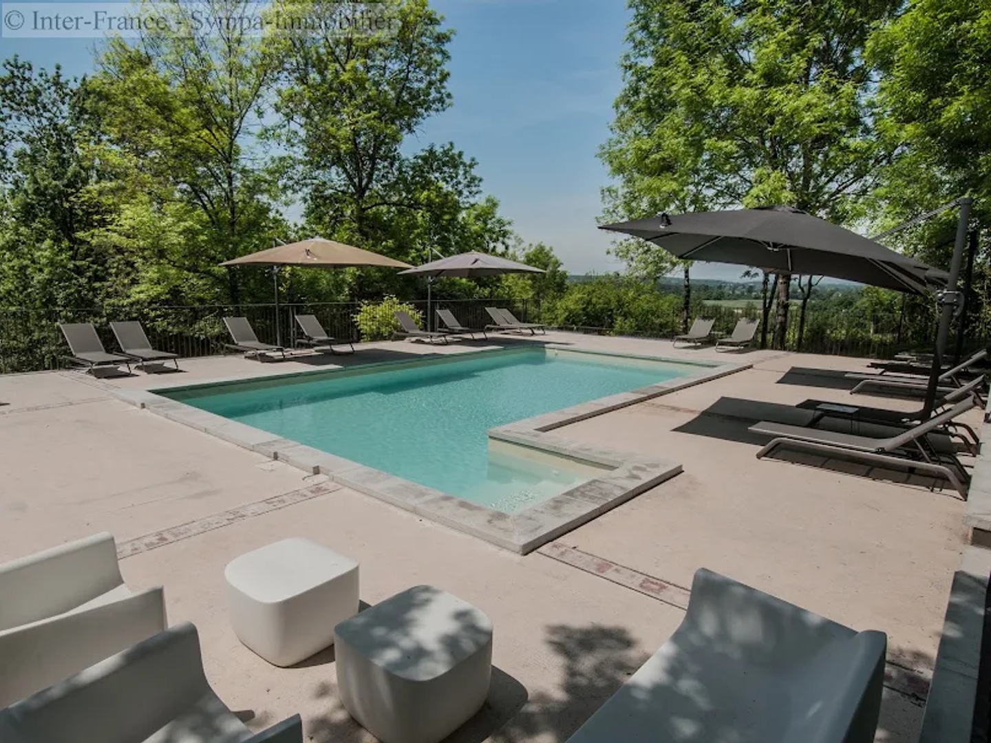 Maison à vendre - 18 pièces - 924m2 - Saint-Étienne-De-... (47210)