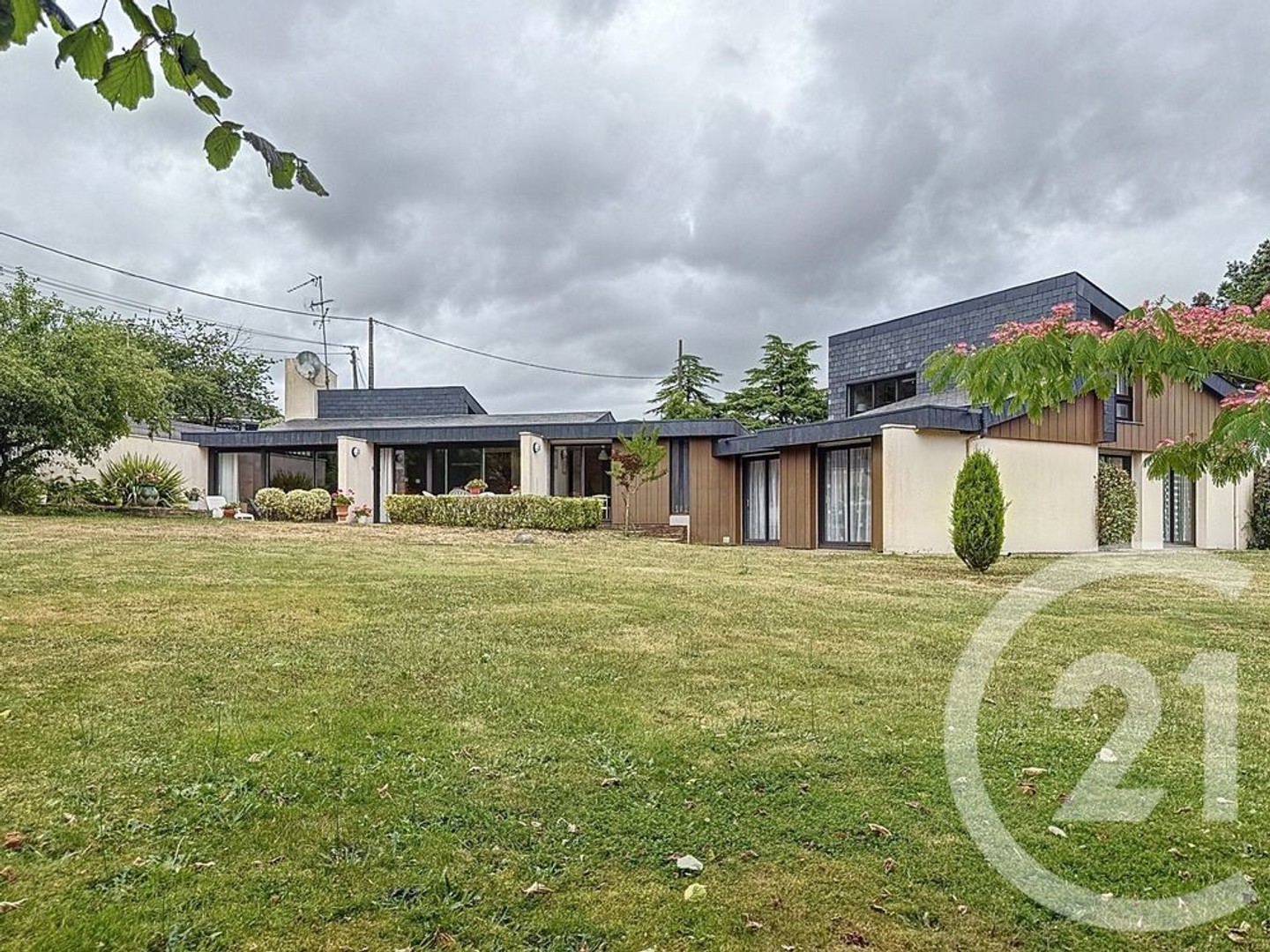 Maison 9 pièces 274 m²