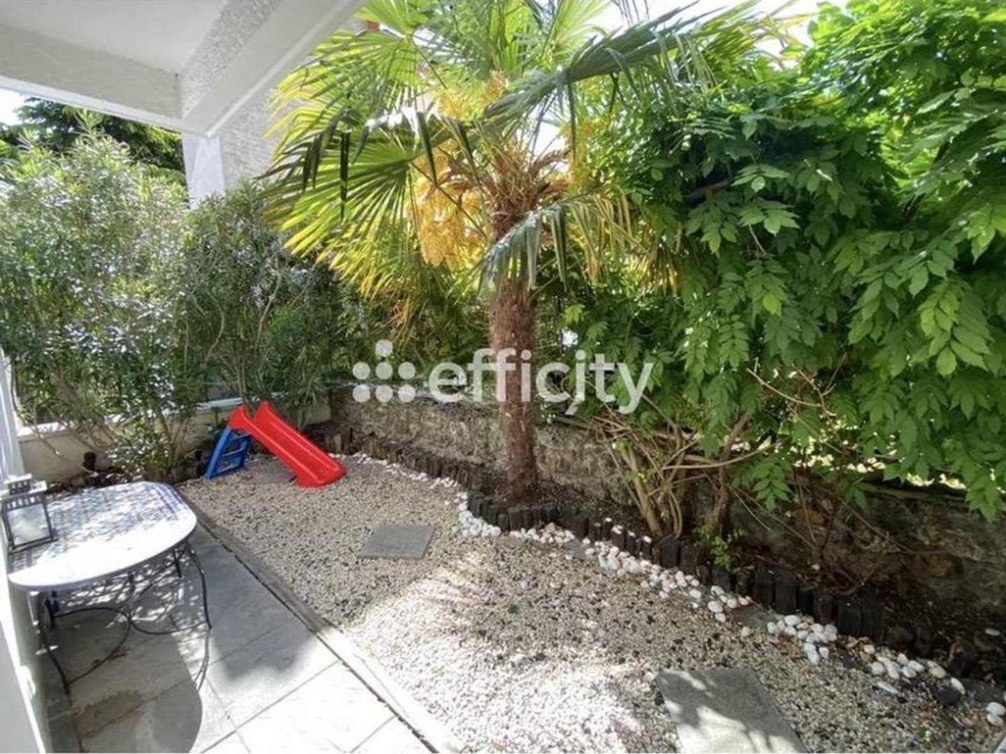 Appartement à vendre - 2 pièces - 61m2 - Villemomble (93250)