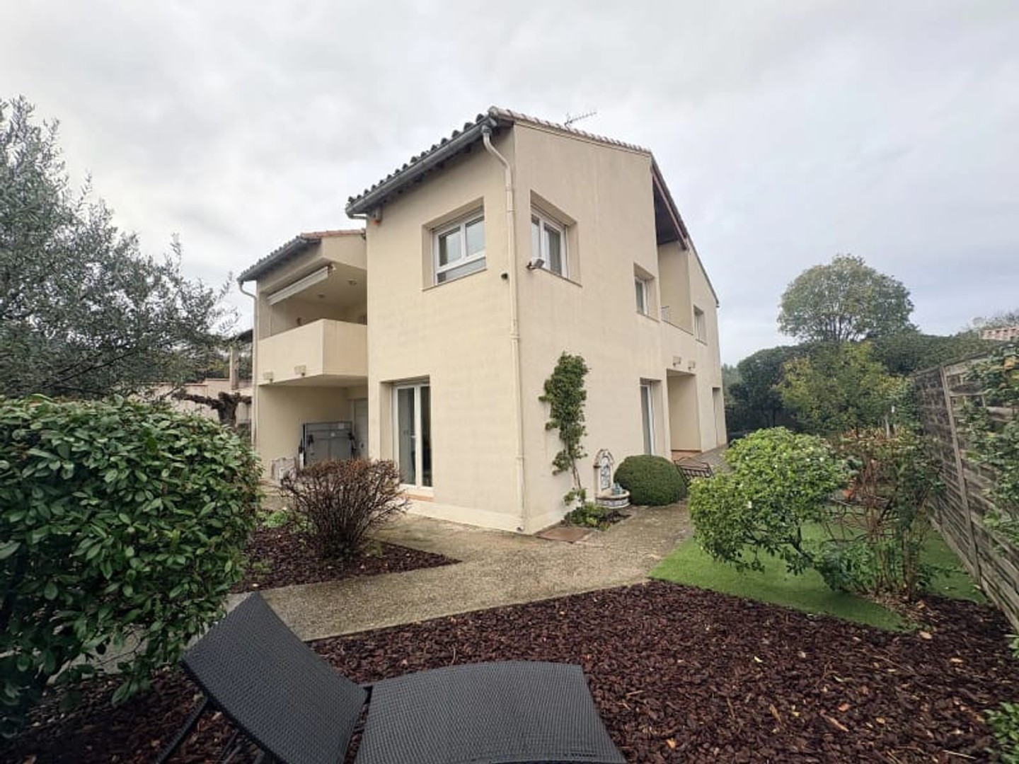 Maison à vendre - 5 pièces - 131m2 - Nîmes (30000)