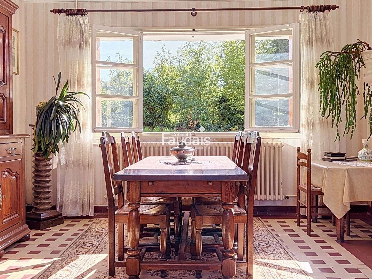 Maison 7 pièces 140 m²