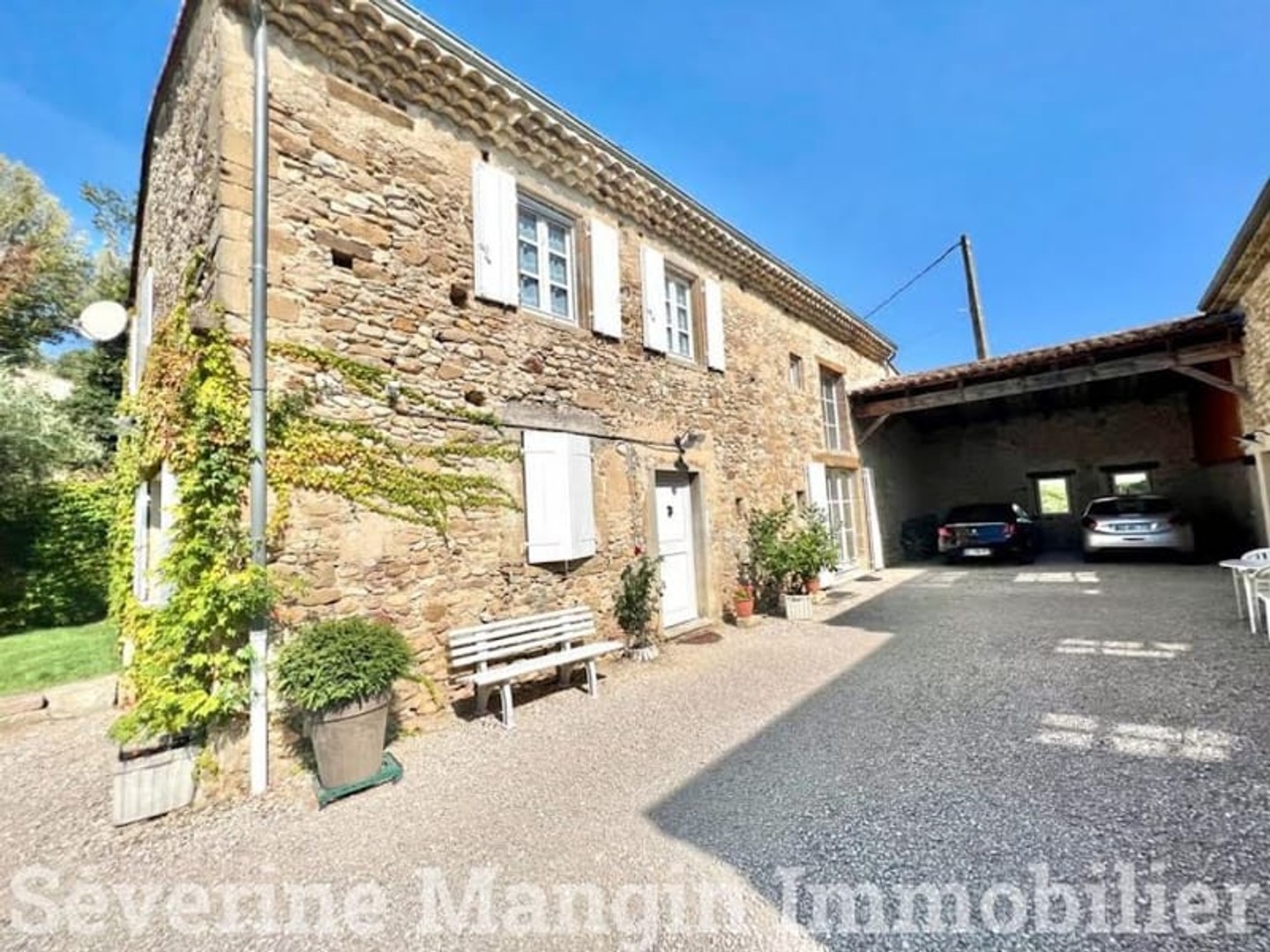 Propriété 9 pièces 270 m²