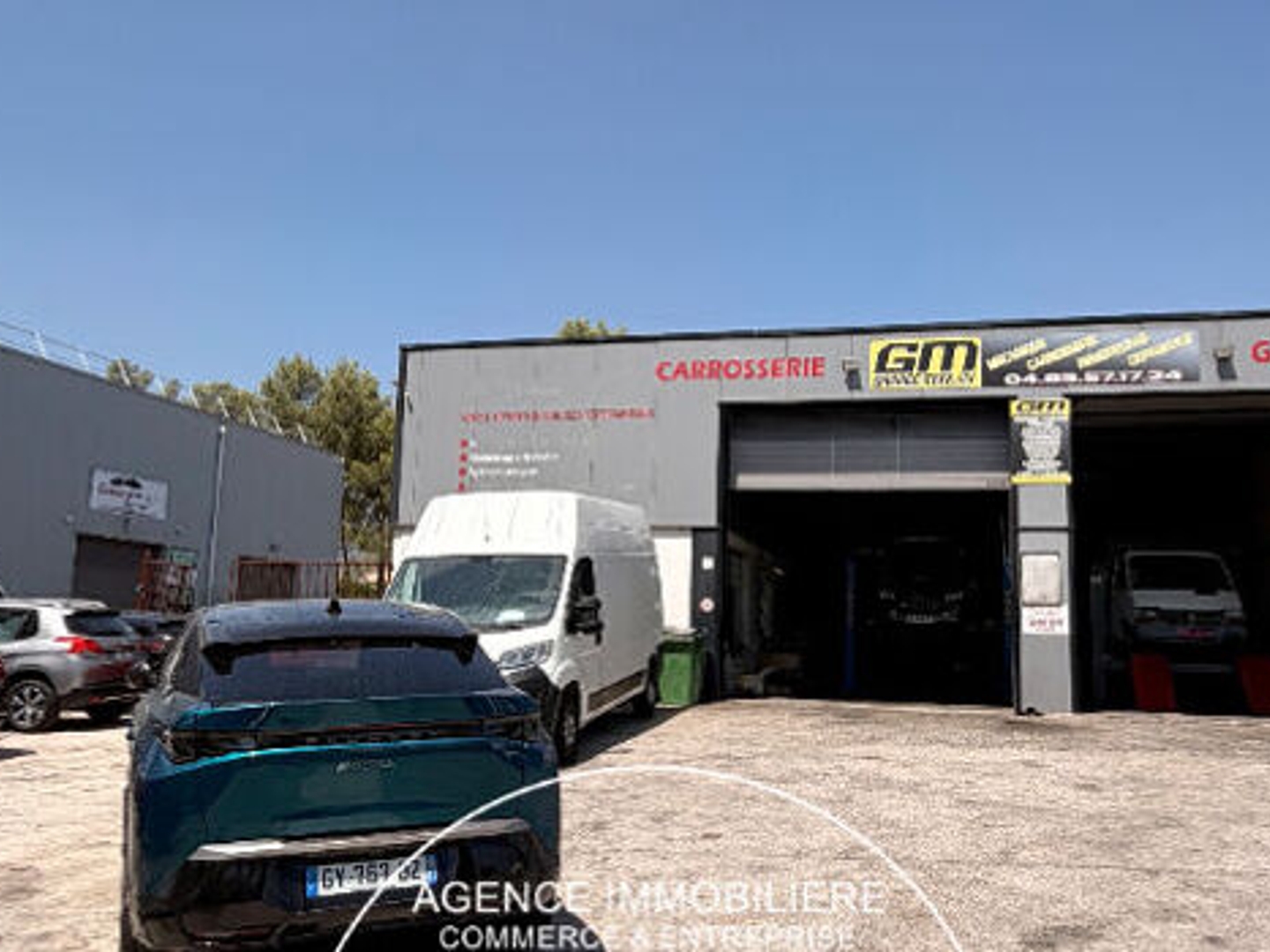 Locaux à vendre - 5 pièces - 225m2 - La Garde (83130)
